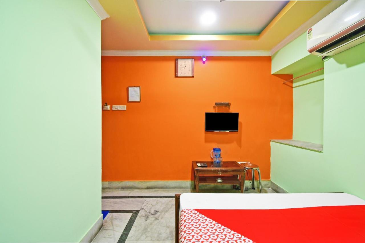 فندق كولكاتافي  Oyo 85829 Max International المظهر الخارجي الصورة